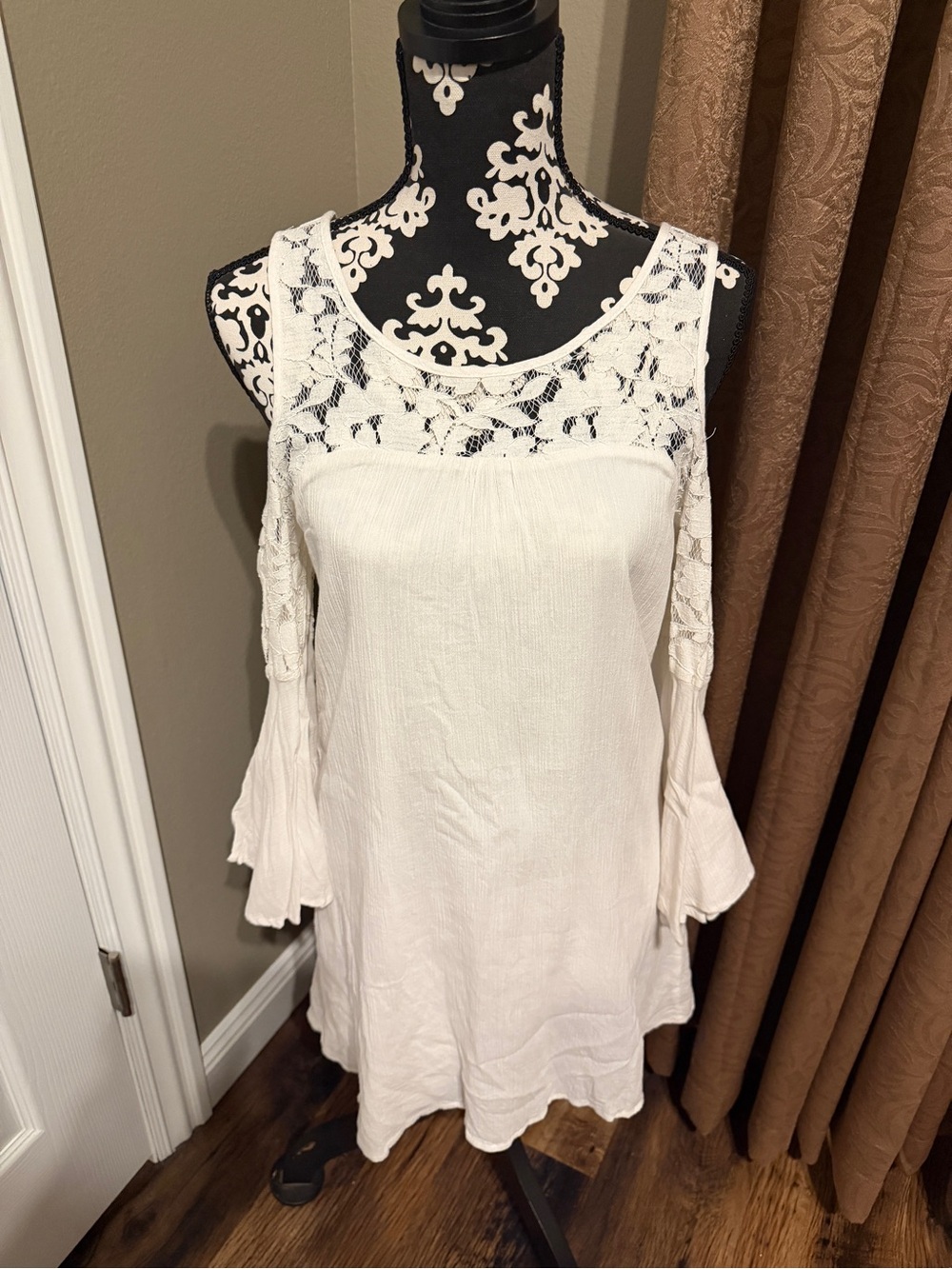 Women’s Mi Ami Dress Size Medium